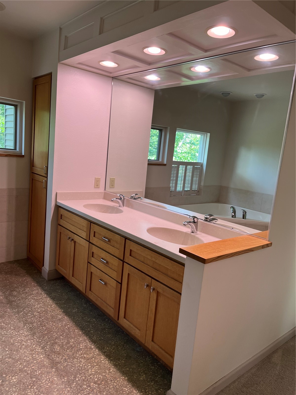 2624 Bluffwood Circle Iowa City IA 52245