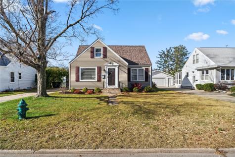 2054 G Avenue NE Cedar Rapids IA 52402