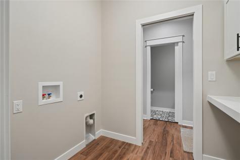 120 Howard Avenue Swisher IA 52338