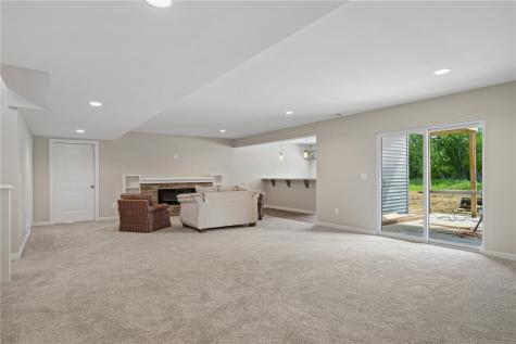 120 Howard Avenue Swisher IA 52338