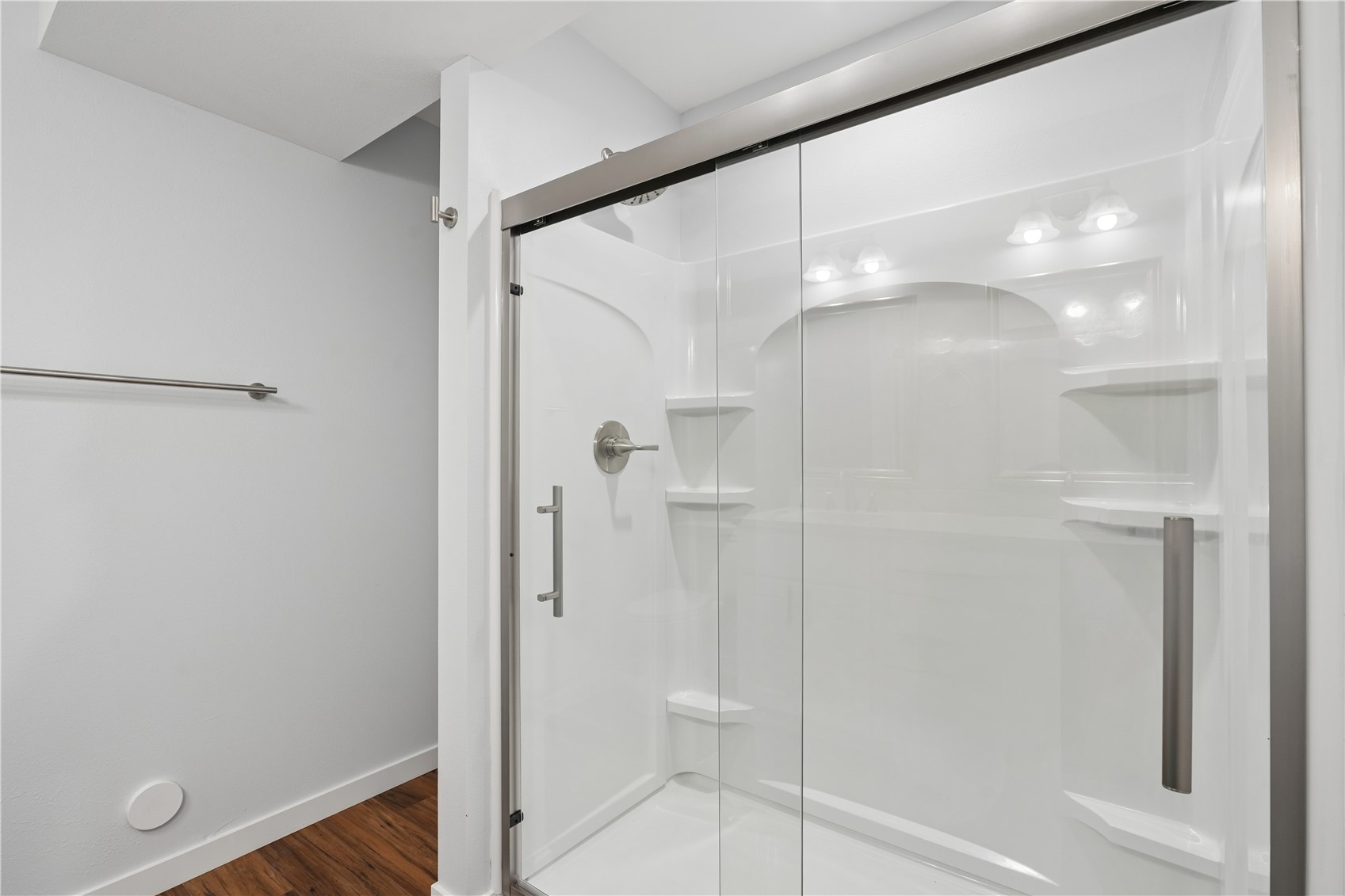 120 Howard Avenue Swisher IA 52338