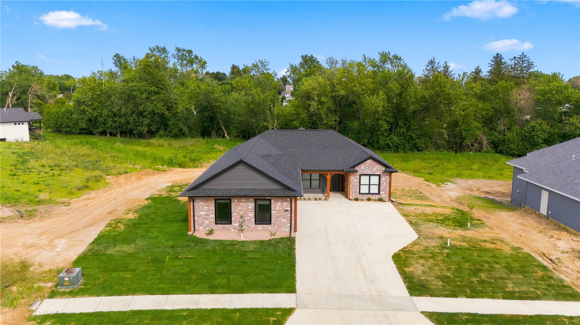 120 Howard Avenue Swisher IA 52338