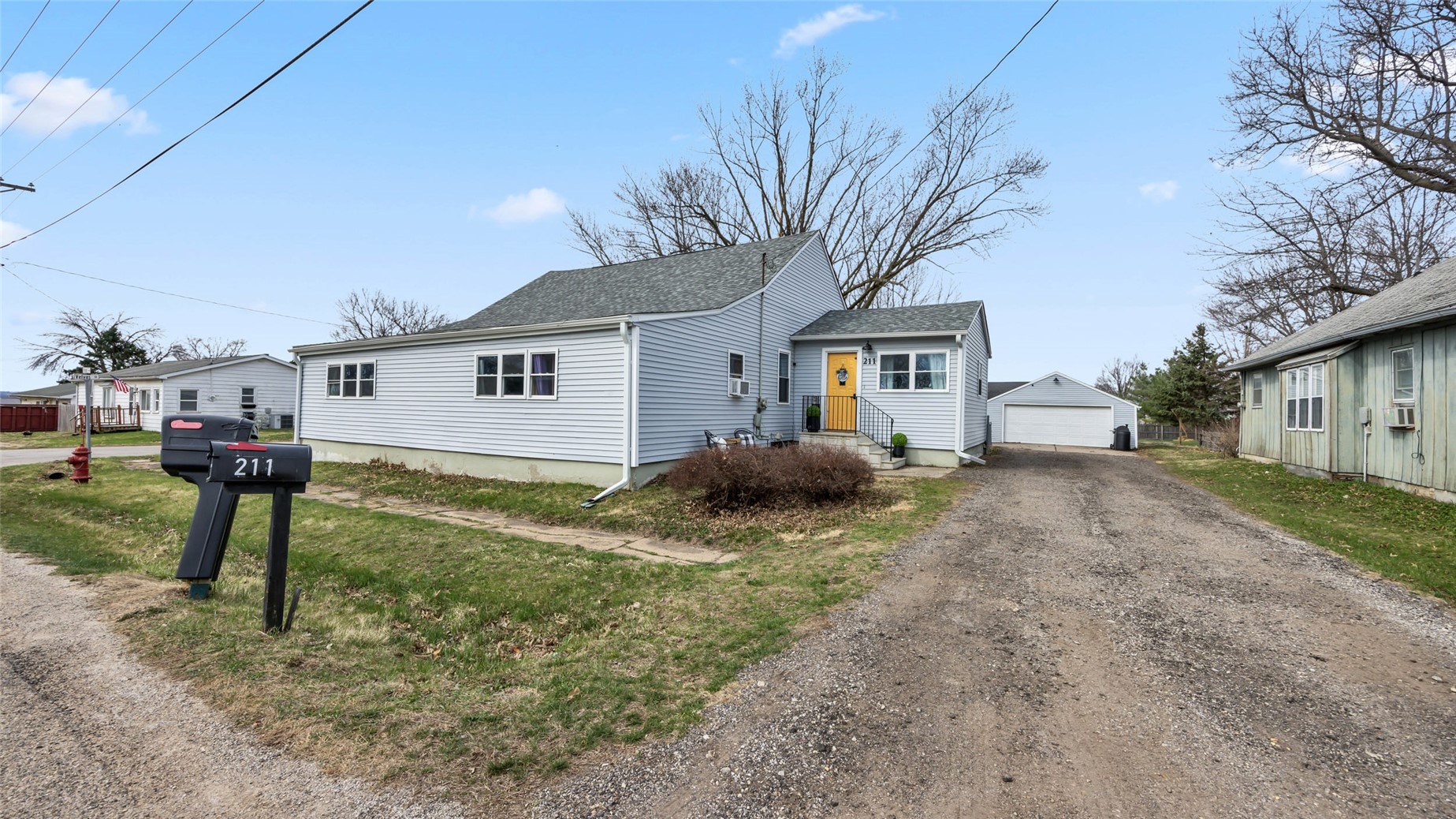 211 Brush Avenue Urbana IA 52345