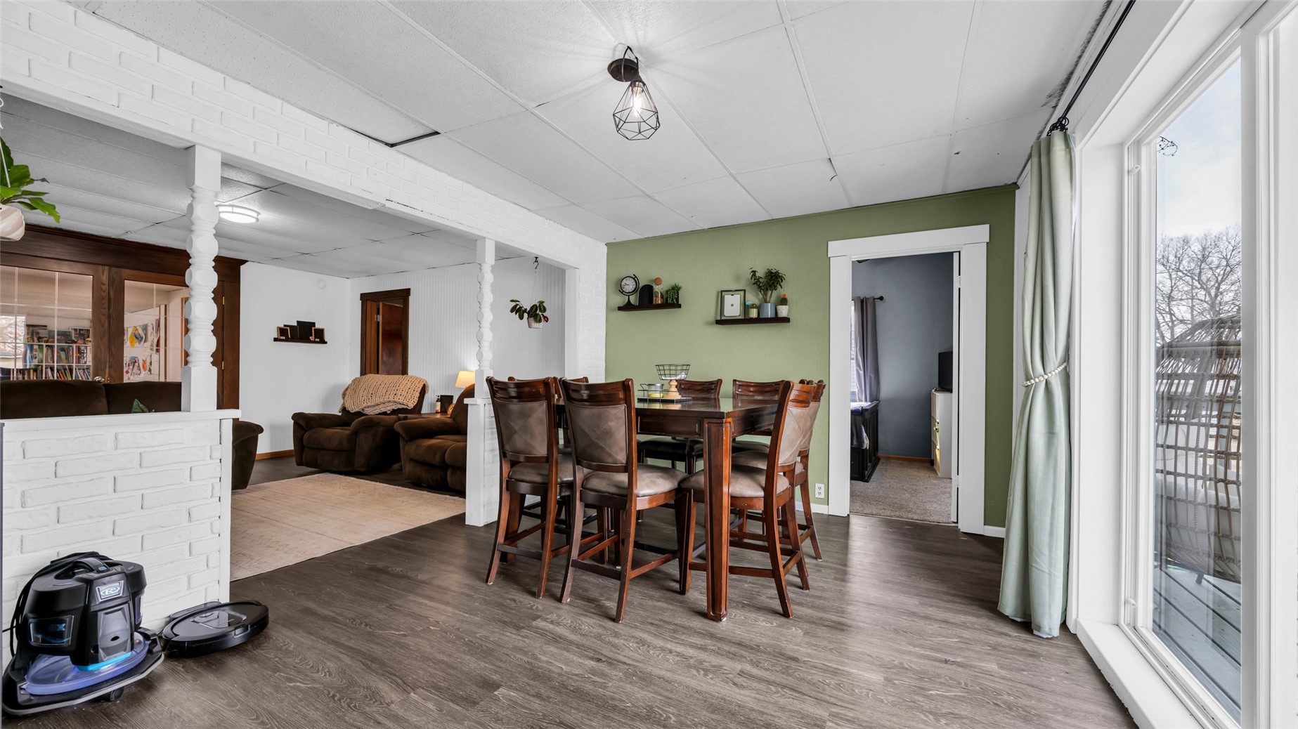 211 Brush Avenue Urbana IA 52345