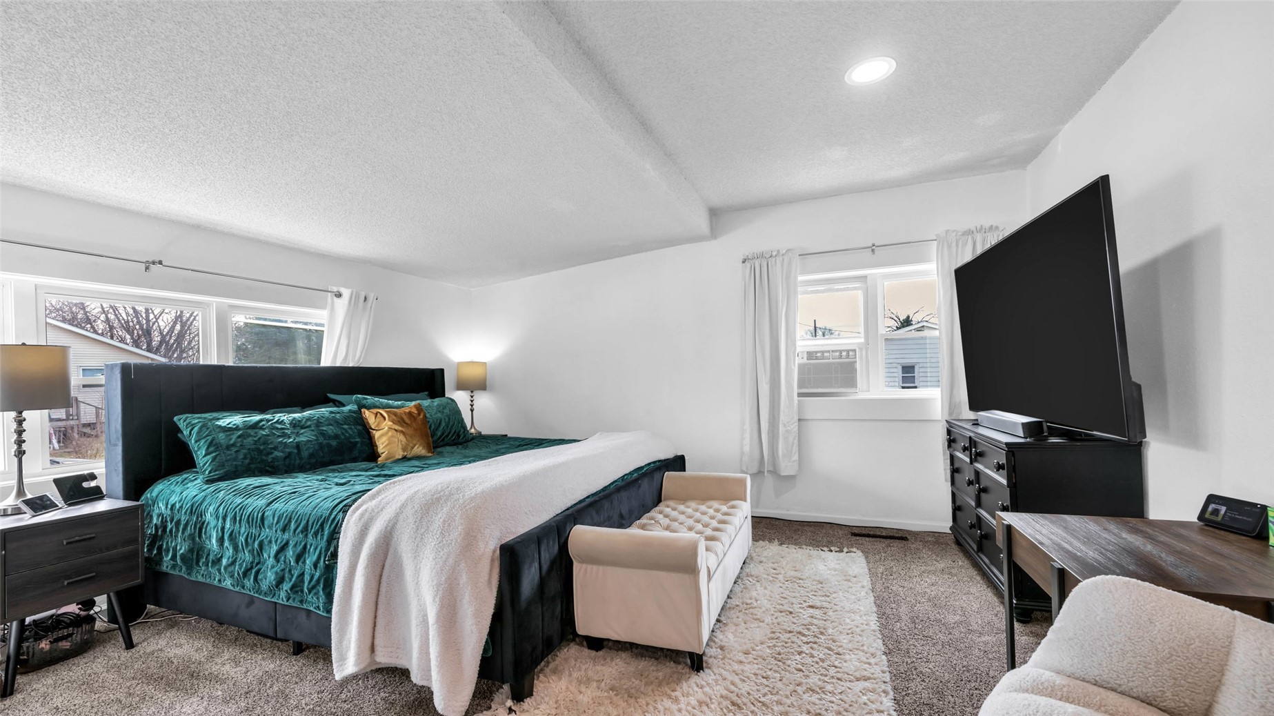211 Brush Avenue Urbana IA 52345