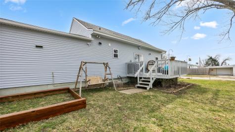 211 Brush Avenue Urbana IA 52345