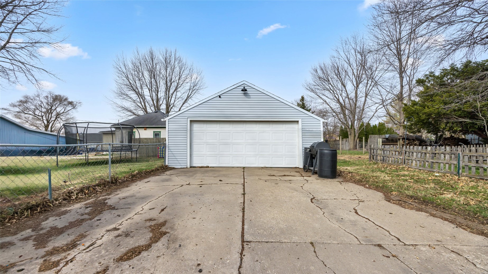 211 Brush Avenue Urbana IA 52345