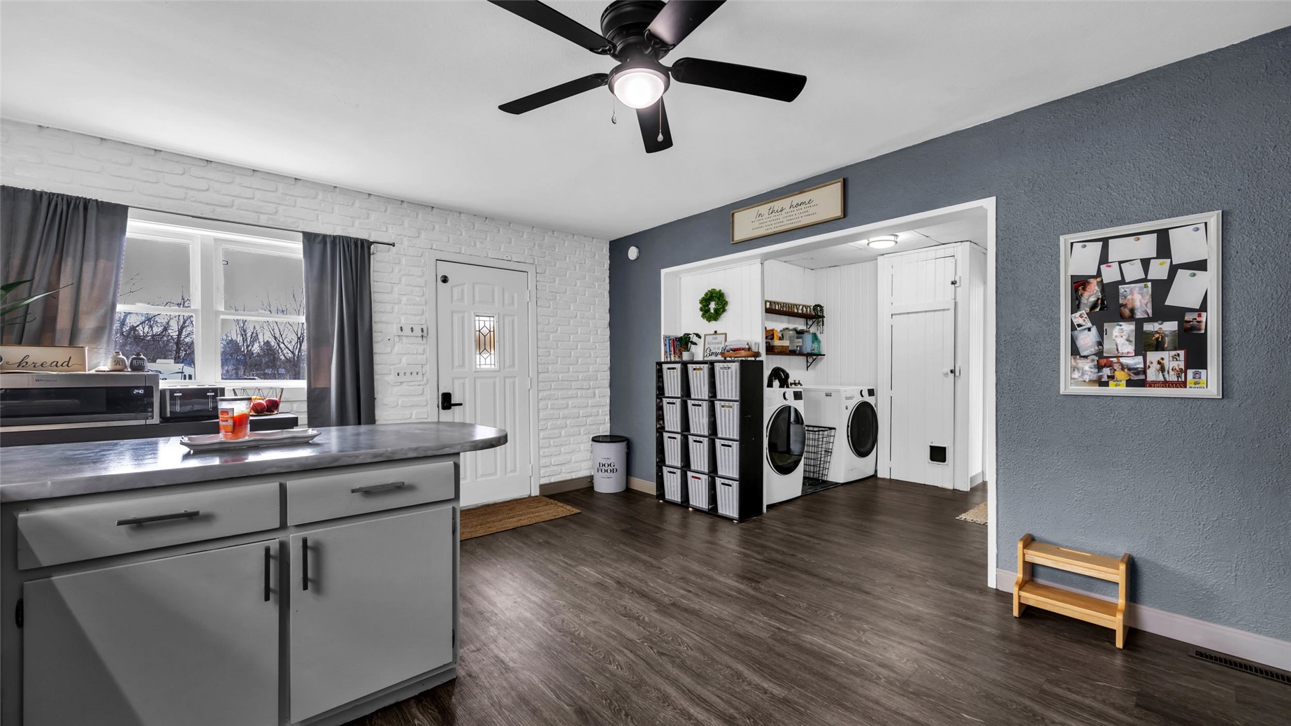 211 Brush Avenue Urbana IA 52345