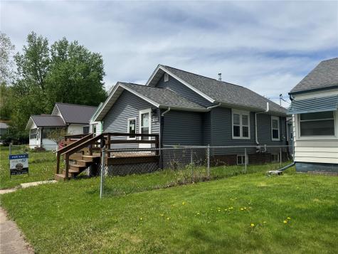 1056 H Avenue NW Cedar Rapids IA 52405