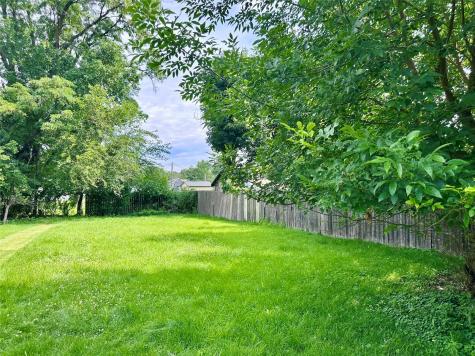 2928 Meadowbrook Drive SE Cedar Rapids IA 52403