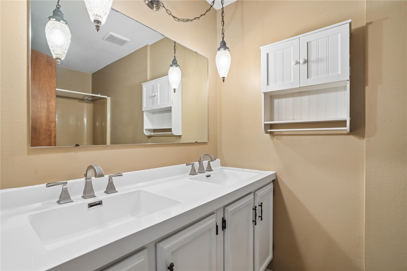 23 Clive Drive NW Cedar Rapids IA 52405