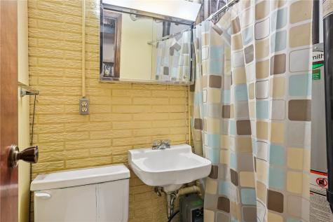 23 Clive Drive NW Cedar Rapids IA 52405