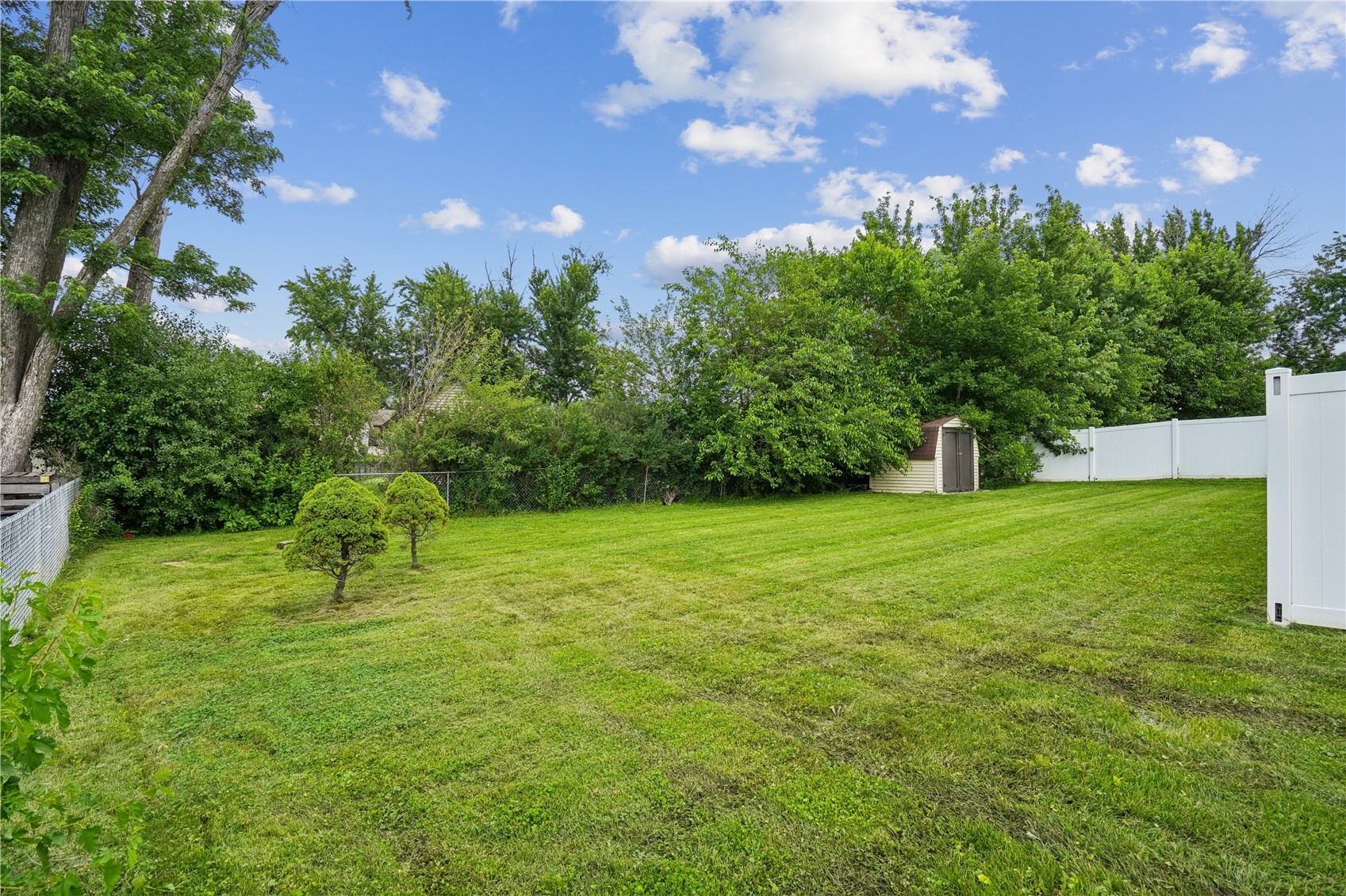 23 Clive Drive NW Cedar Rapids IA 52405