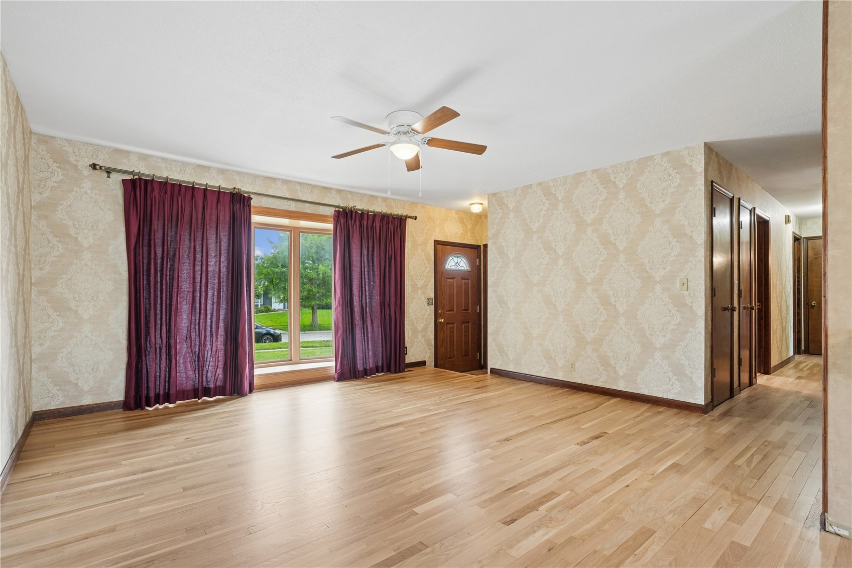 23 Clive Drive NW Cedar Rapids IA 52405