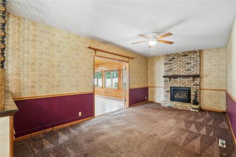 23 Clive Drive NW Cedar Rapids IA 52405