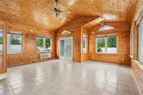 23 Clive Drive NW Cedar Rapids IA 52405