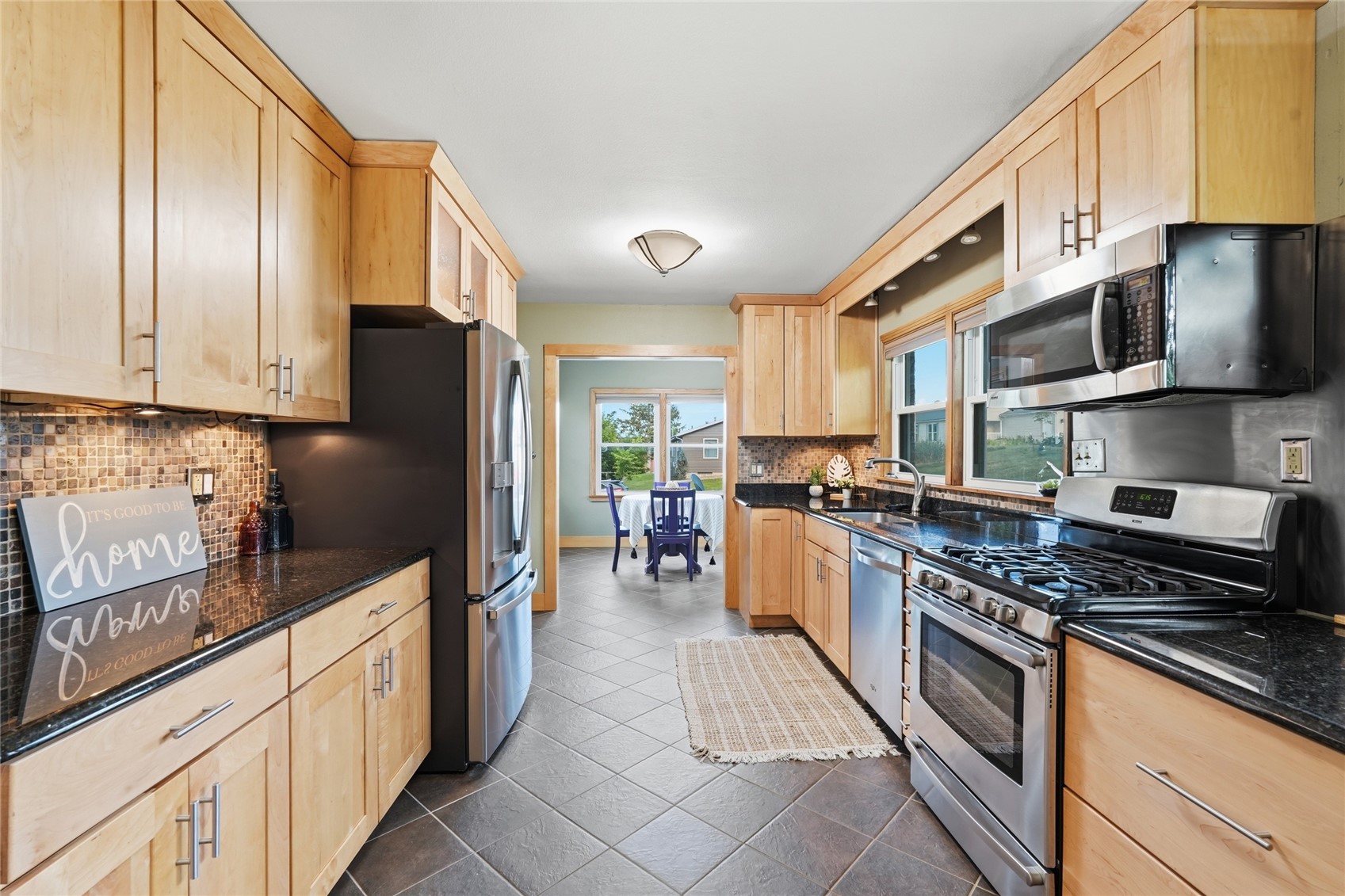 277 21st Avenue SW Cedar Rapids IA 52404