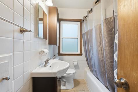 277 21st Avenue SW Cedar Rapids IA 52404