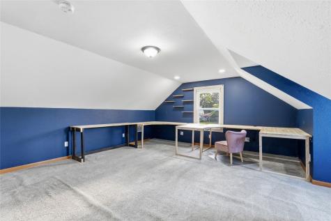 277 21st Avenue SW Cedar Rapids IA 52404