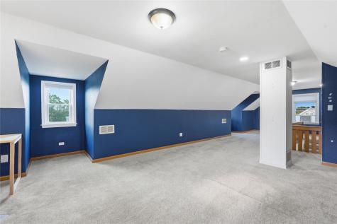 277 21st Avenue SW Cedar Rapids IA 52404
