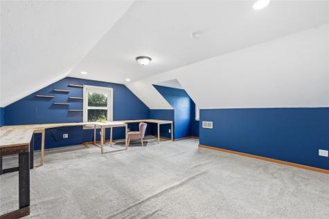 277 21st Avenue SW Cedar Rapids IA 52404
