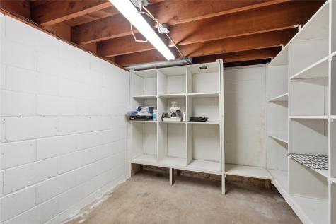 277 21st Avenue SW Cedar Rapids IA 52404