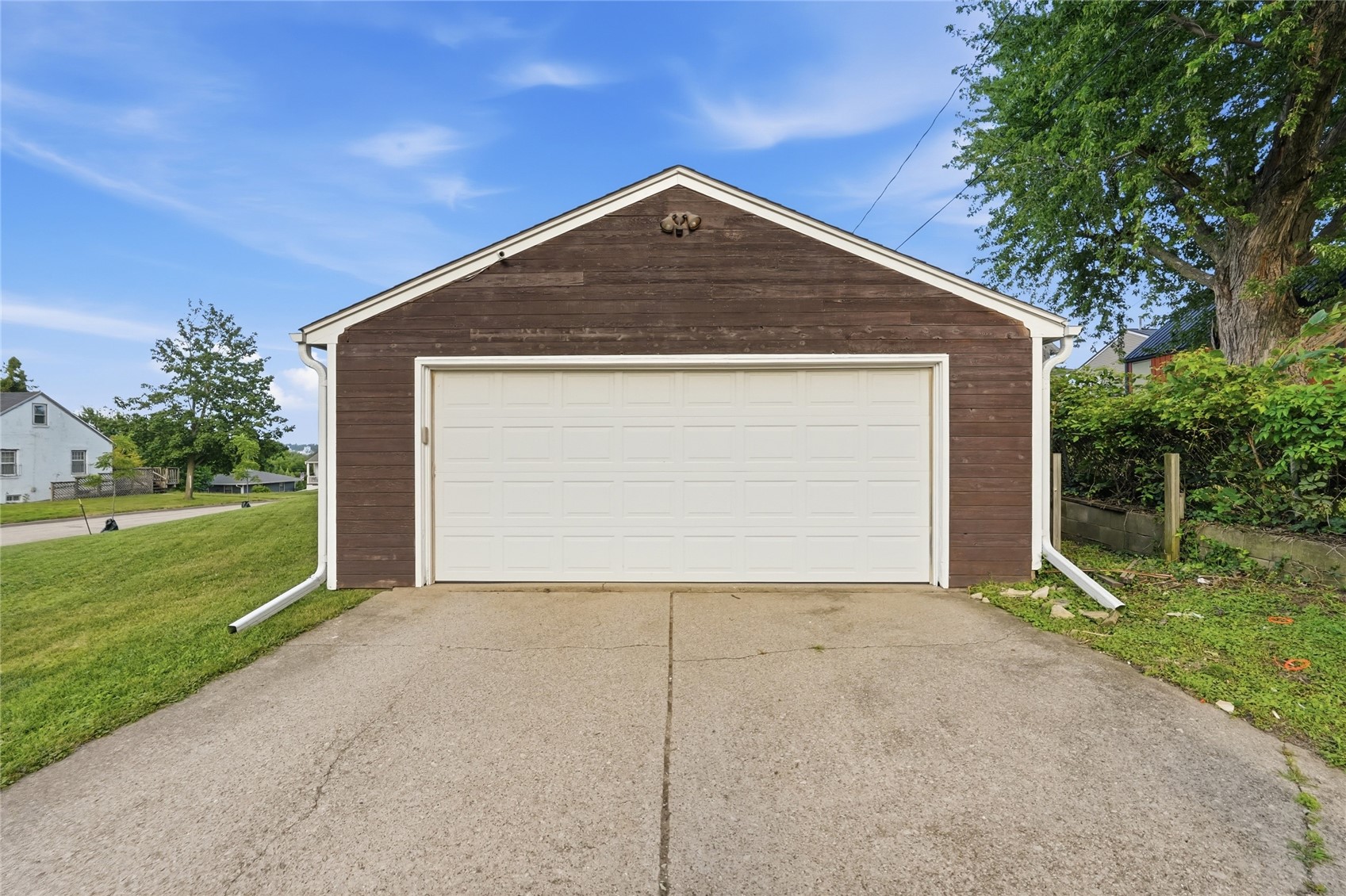 277 21st Avenue SW Cedar Rapids IA 52404