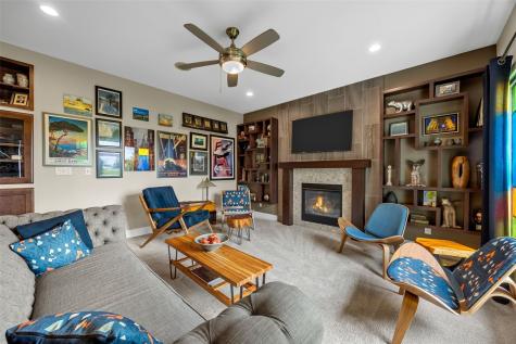 447 Eastview Avenue Marion IA 52302