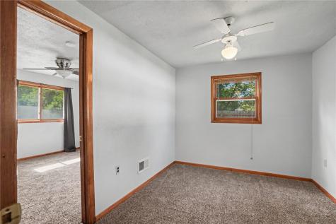 338 20th Street NW Cedar Rapids IA 52404