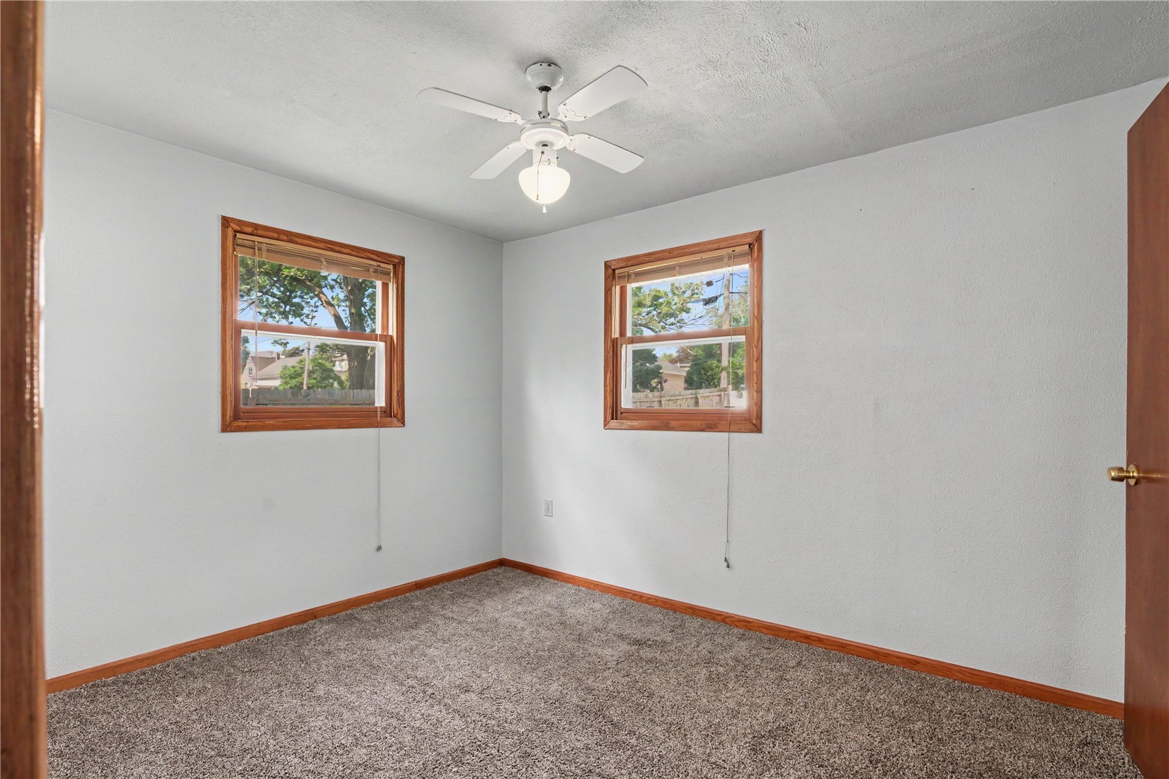 338 20th Street NW Cedar Rapids IA 52404