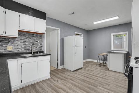338 20th Street NW Cedar Rapids IA 52404