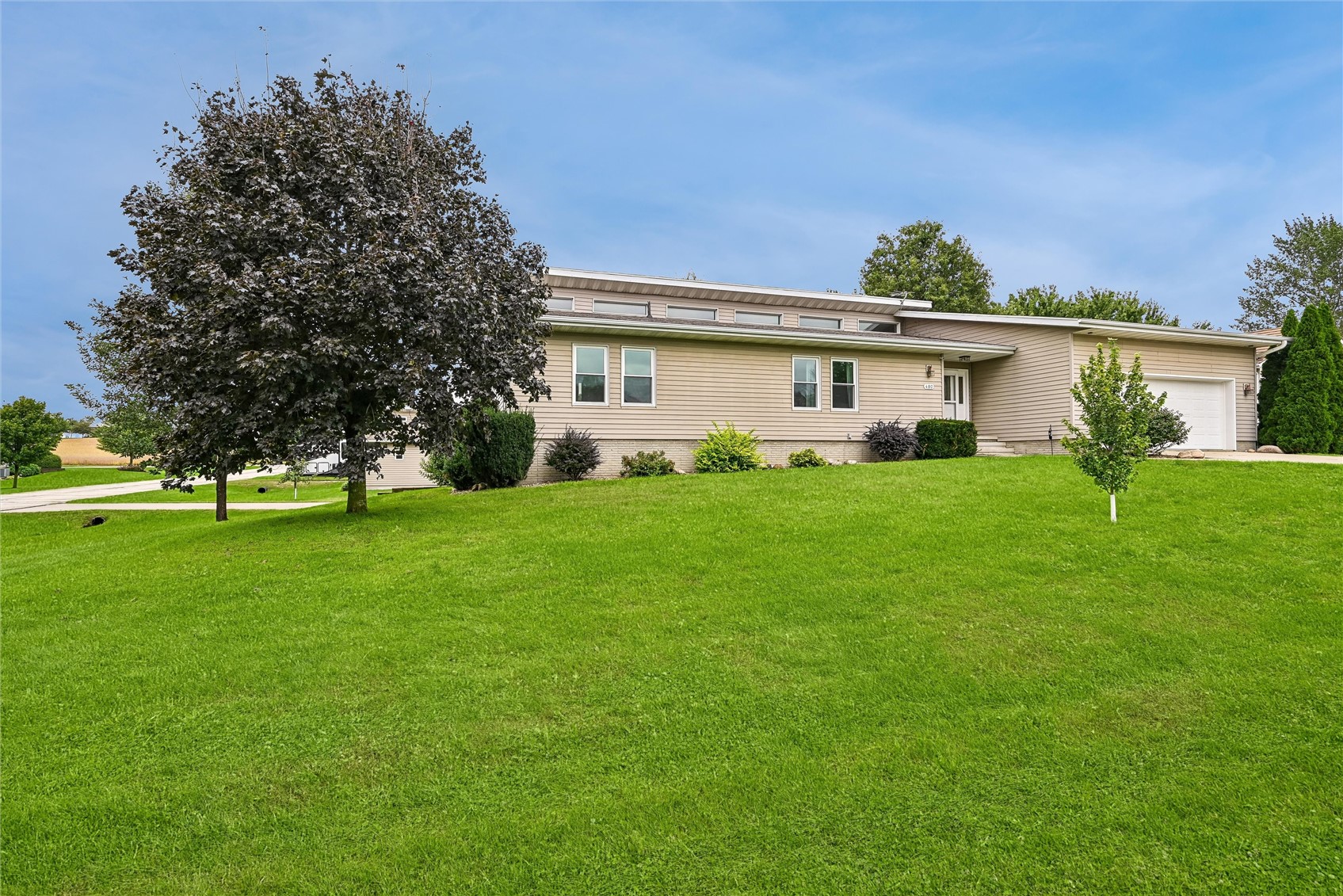 480 F Avenue W Walford IA 52351