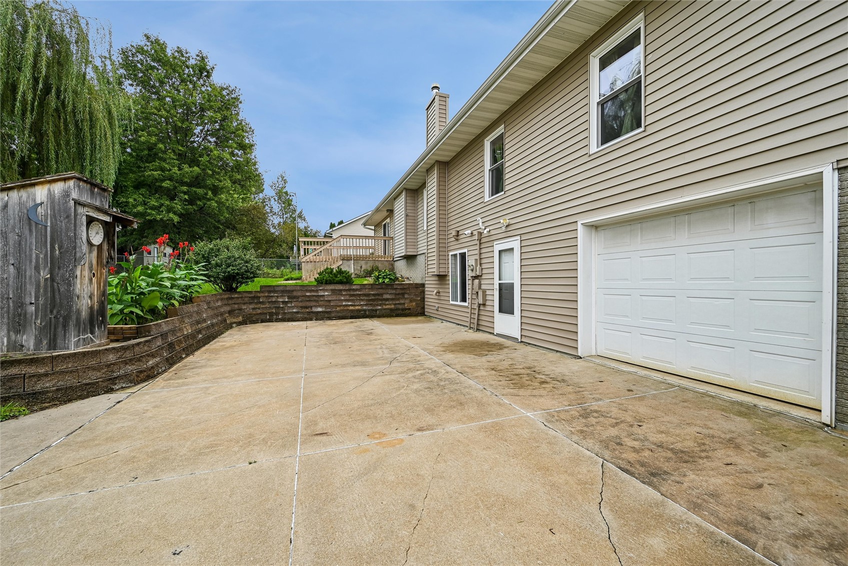 480 F Avenue W Walford IA 52351