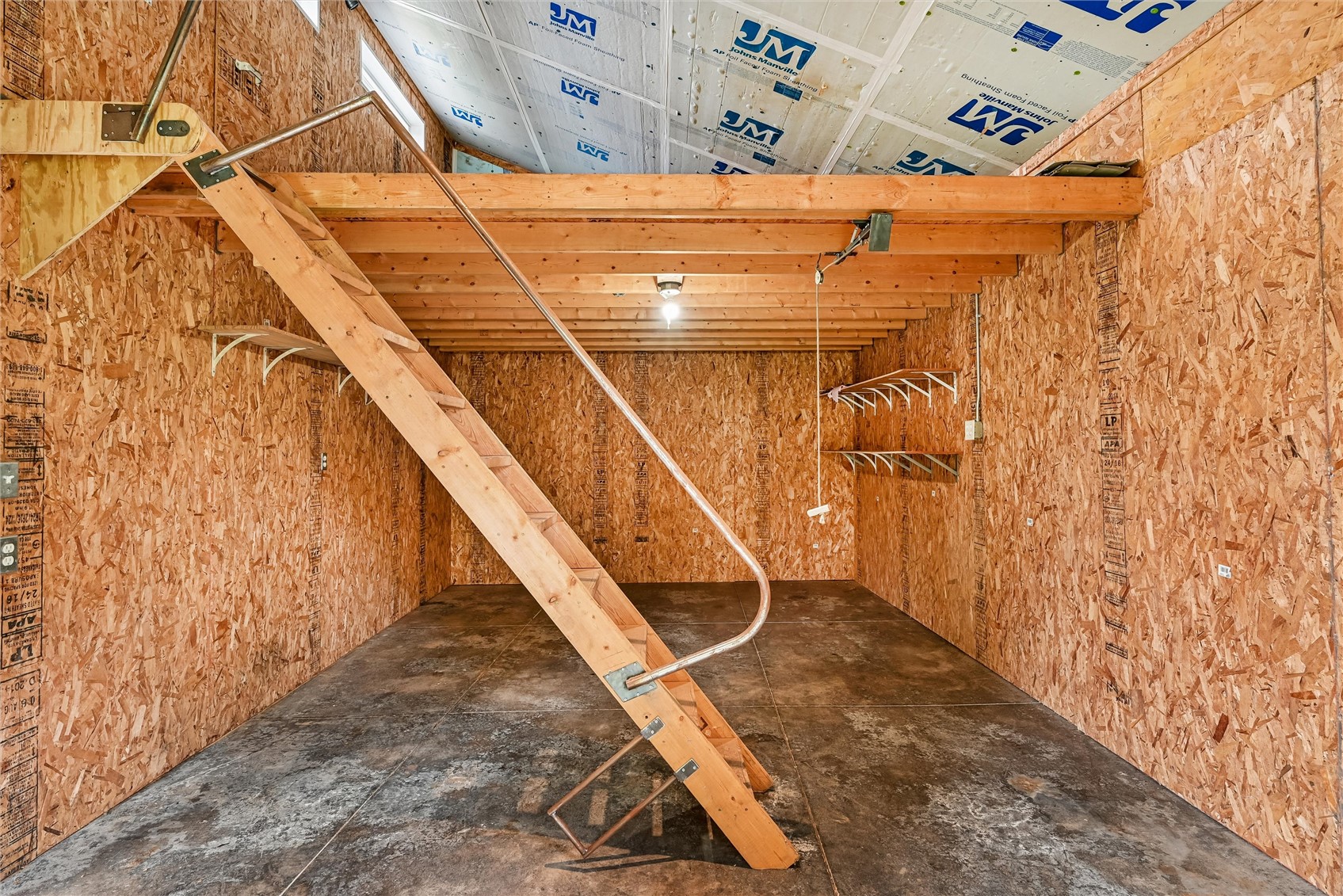 480 F Avenue W Walford IA 52351