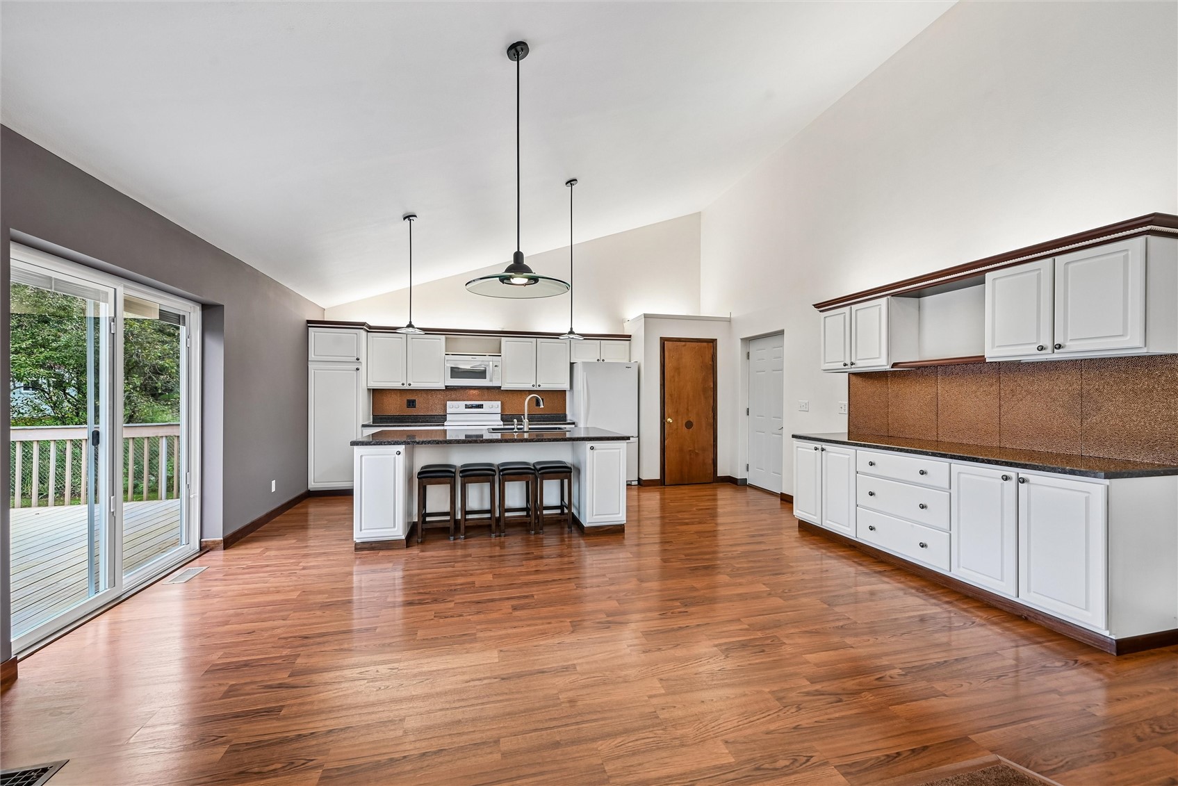 480 F Avenue W Walford IA 52351