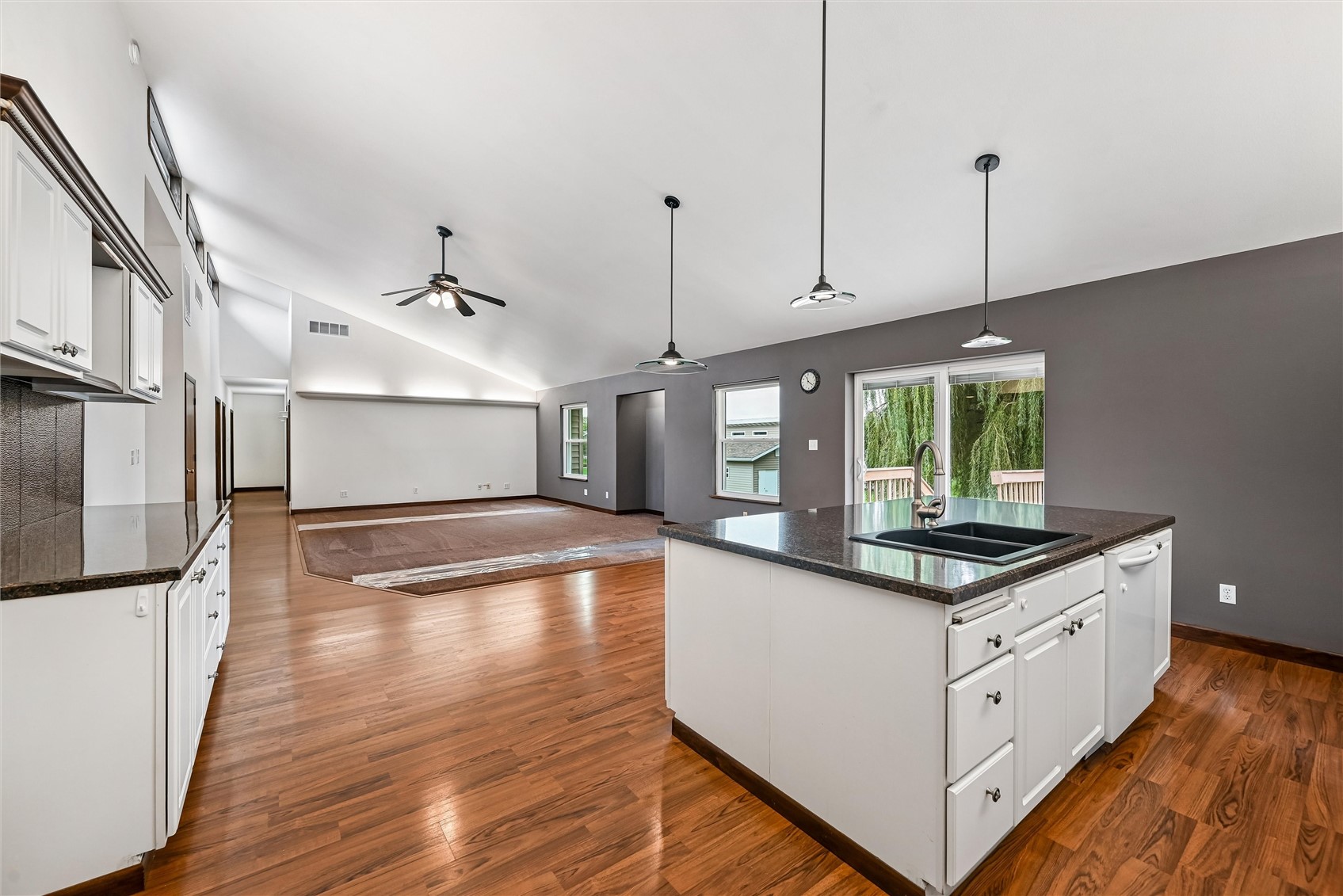 480 F Avenue W Walford IA 52351