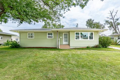 2825 2nd Avenue Marion IA 52302