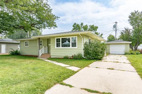 2825 2nd Avenue Marion IA 52302