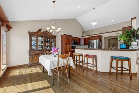 6020 Flagstone Drive NE Cedar Rapids IA 52402