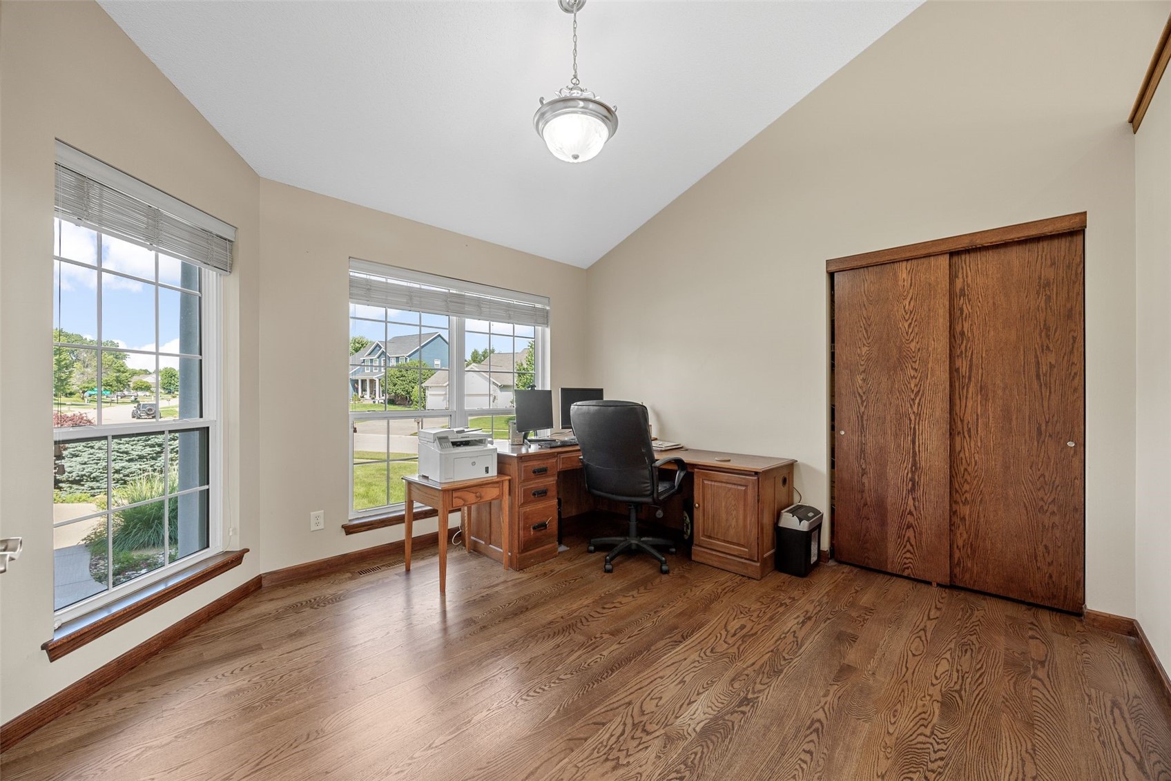 6020 Flagstone Drive NE Cedar Rapids IA 52402