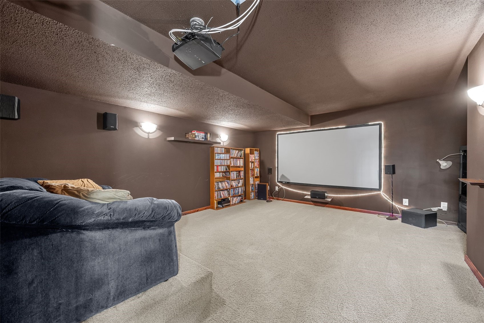 6020 Flagstone Drive NE Cedar Rapids IA 52402