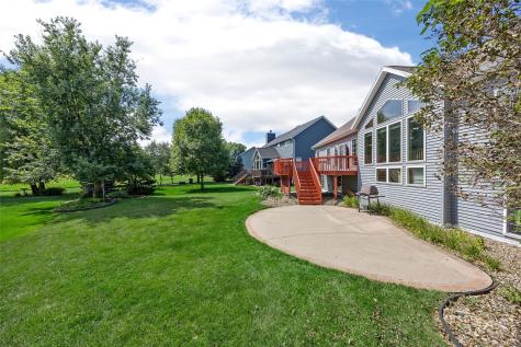 6020 Flagstone Drive NE Cedar Rapids IA 52402