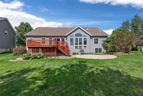 6020 Flagstone Drive NE Cedar Rapids IA 52402