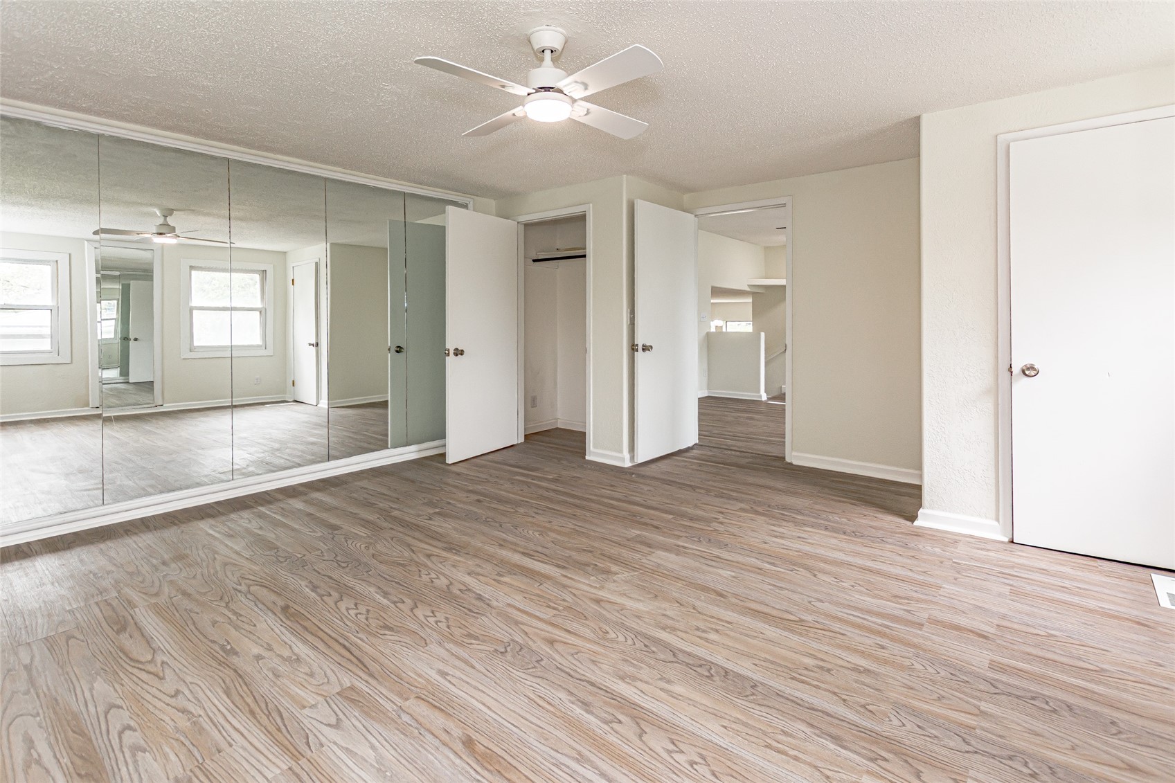 395 S Troy Robins IA 52328