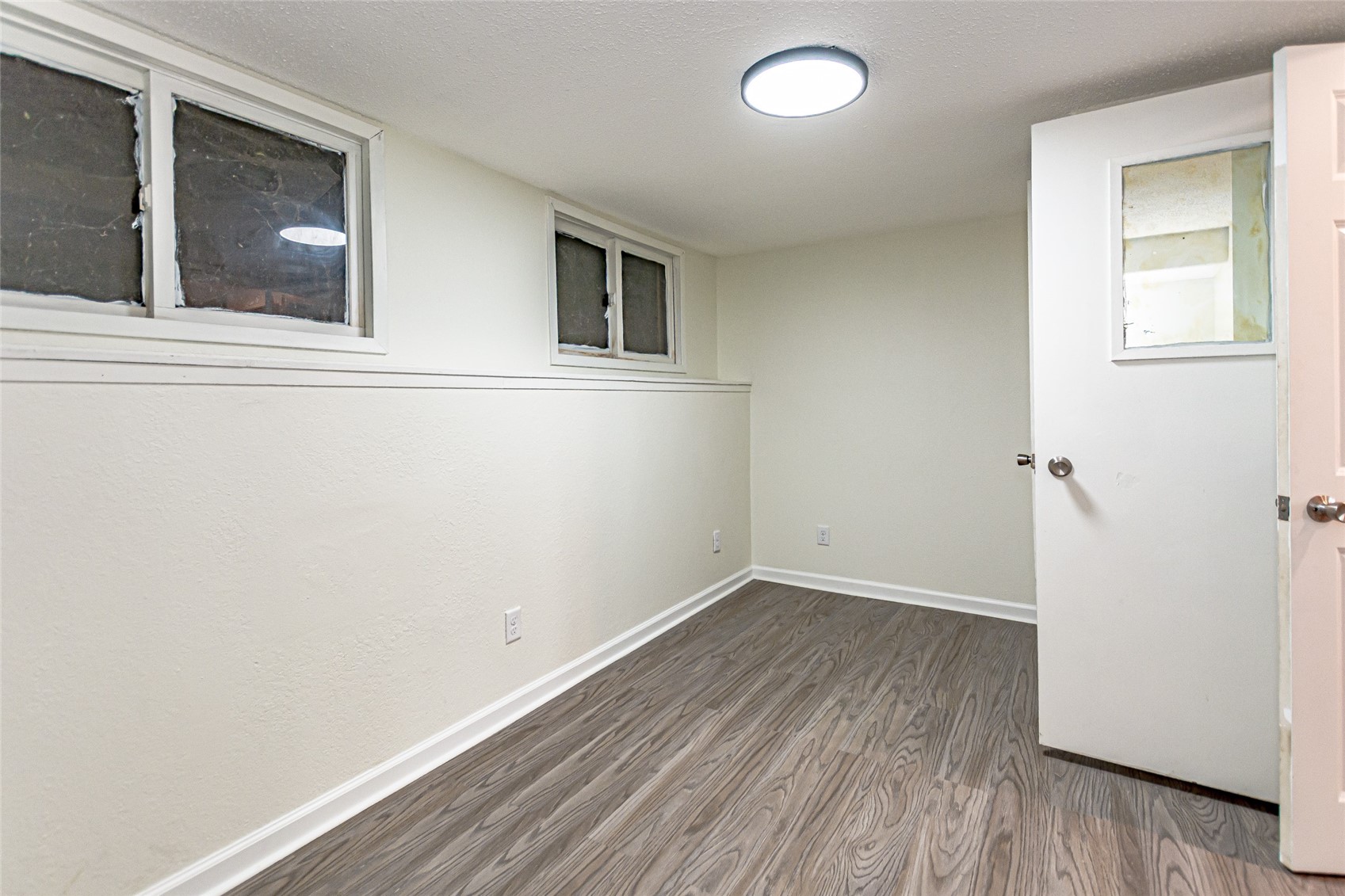 395 S Troy Robins IA 52328