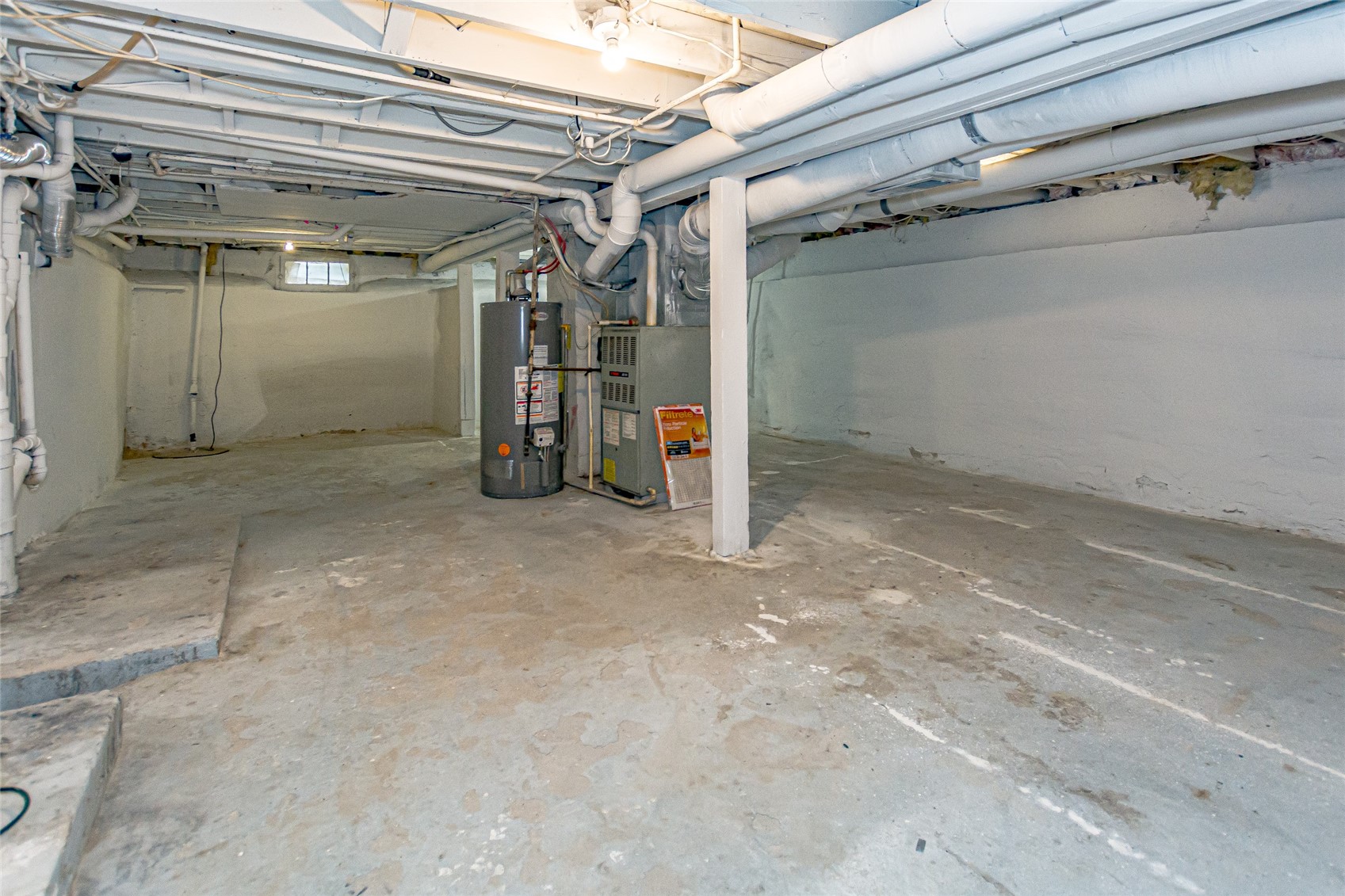395 S Troy Robins IA 52328