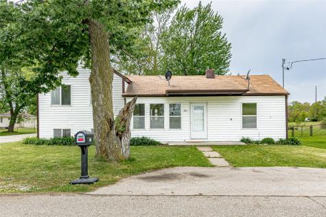 395 S Troy Robins IA 52328