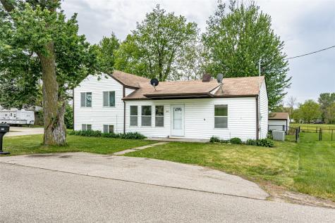 395 S Troy Robins IA 52328