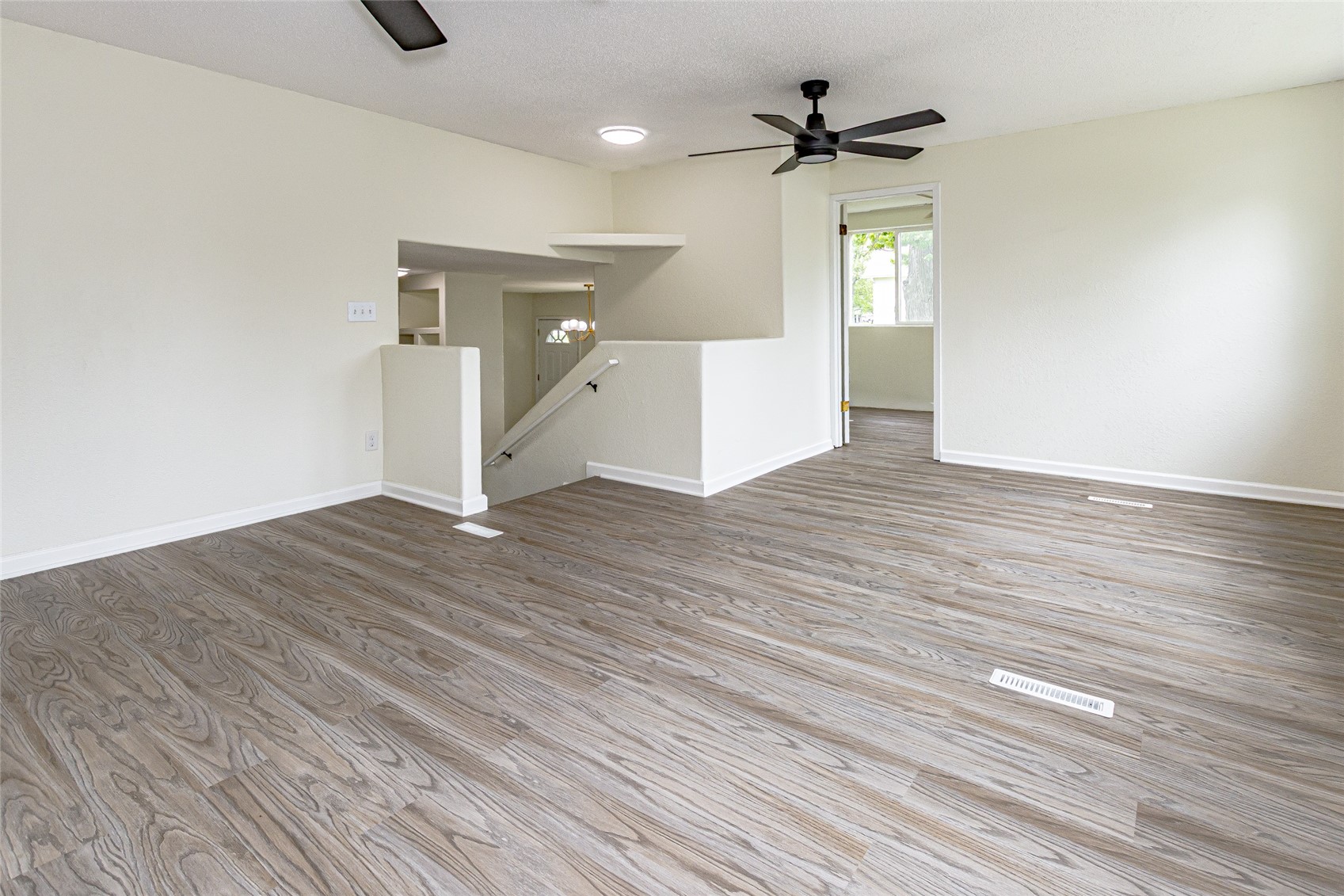 395 S Troy Robins IA 52328