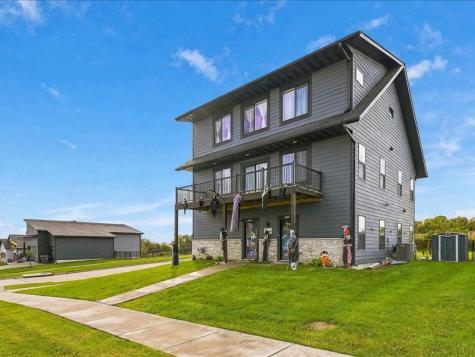 4187 Barbaro Avenue Iowa City IA 52240
